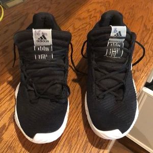 Men's Basketball Shoes